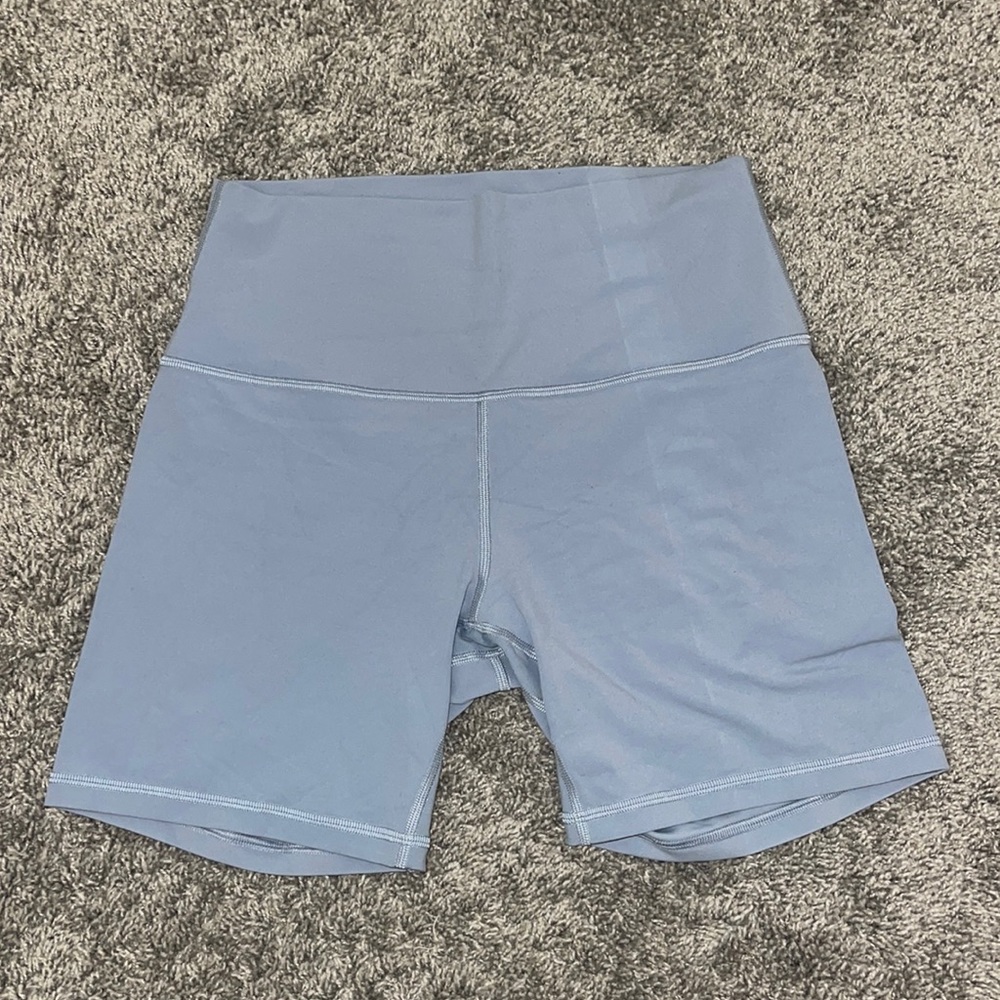 Lululemon Align High Rise biker shorts 6”